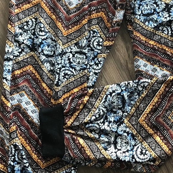 Patterned Joggers - Picture 2 of 5